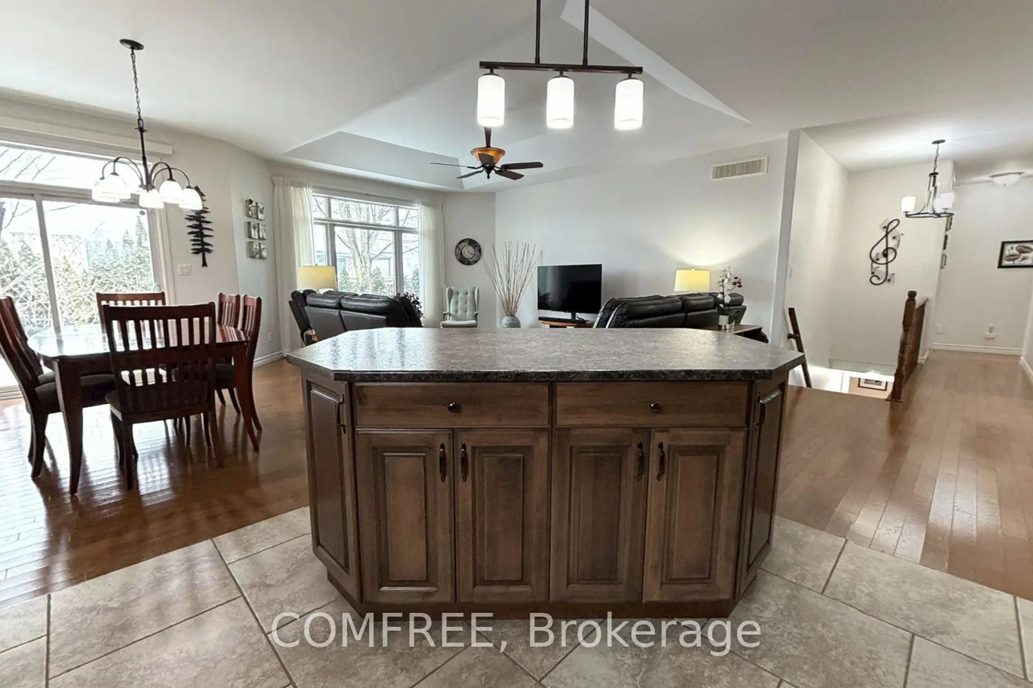 Additional image 5 of 31 Essex Drive