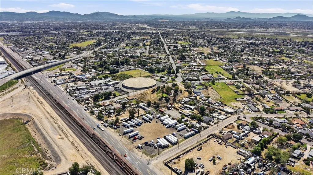 Additional image 22 of 2035 W 1st Ave, San Bernardino, CA 92407