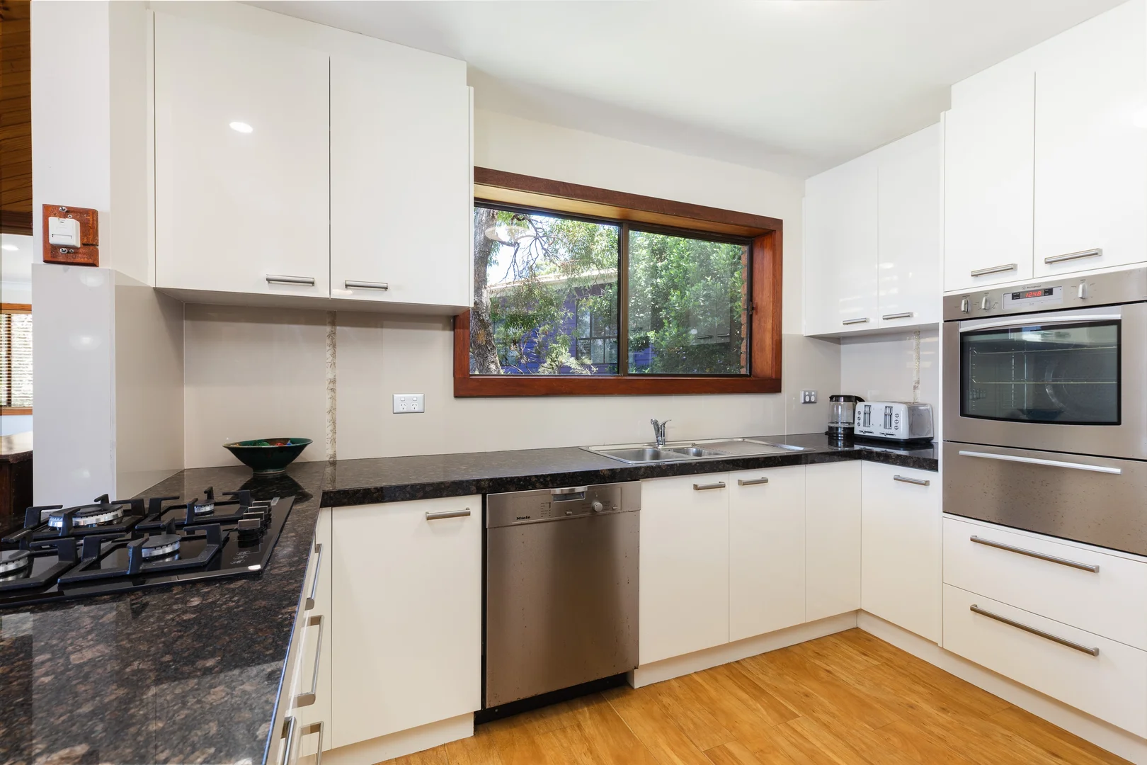 Additional image 8 of 2/5 Baker Crt, Point Lookout QLD 4183