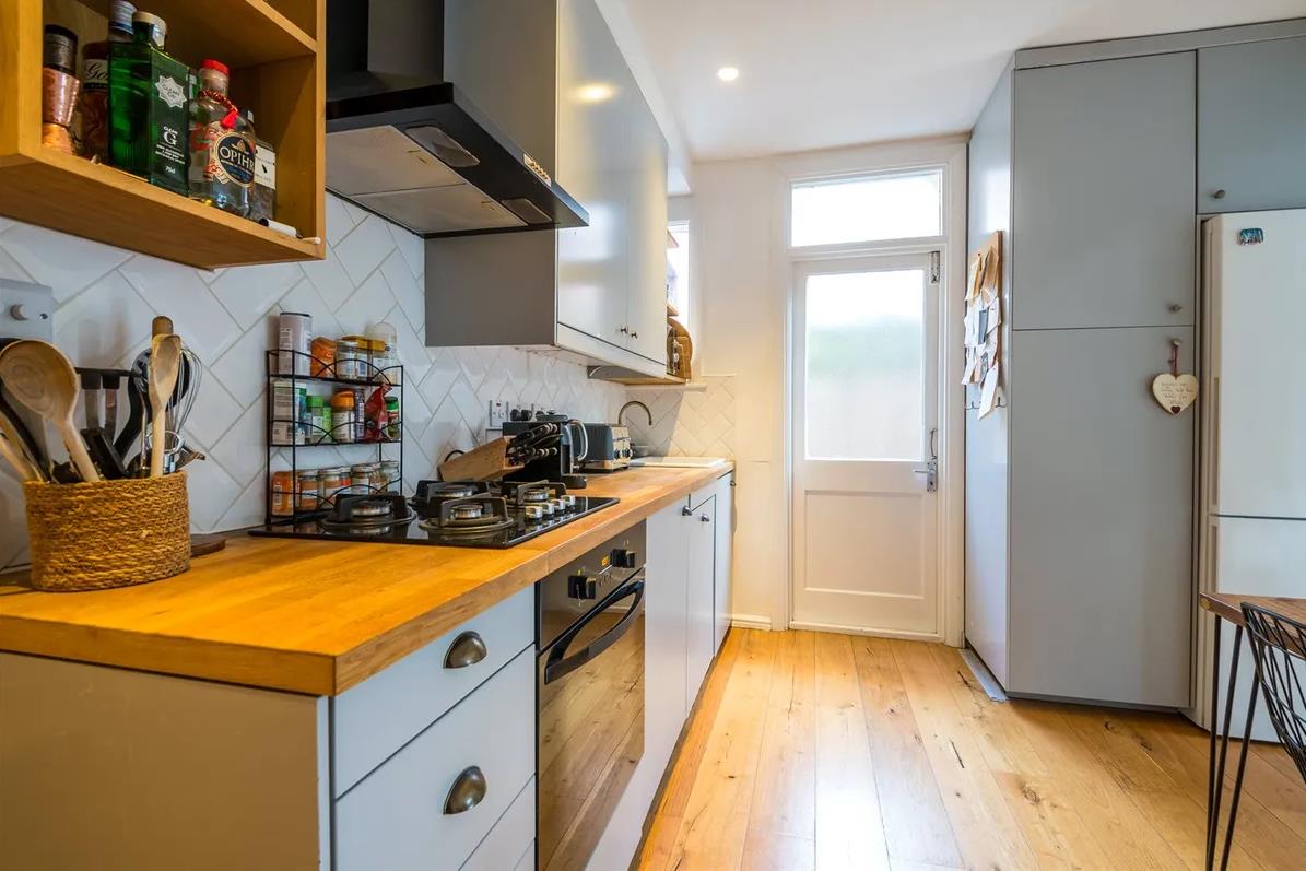 Additional image 3 of 2 Bed Maisonette, Oakbank Grove, SE24, N1 7GU