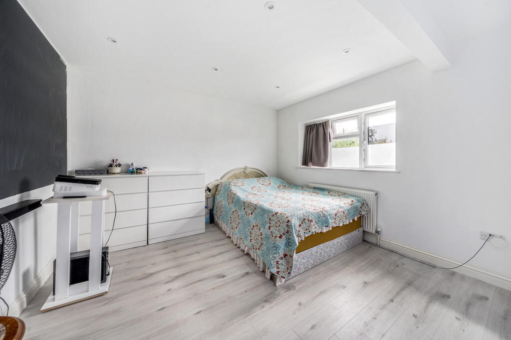 Additional image 10 of Drakes Drive, St. Albans, AL1