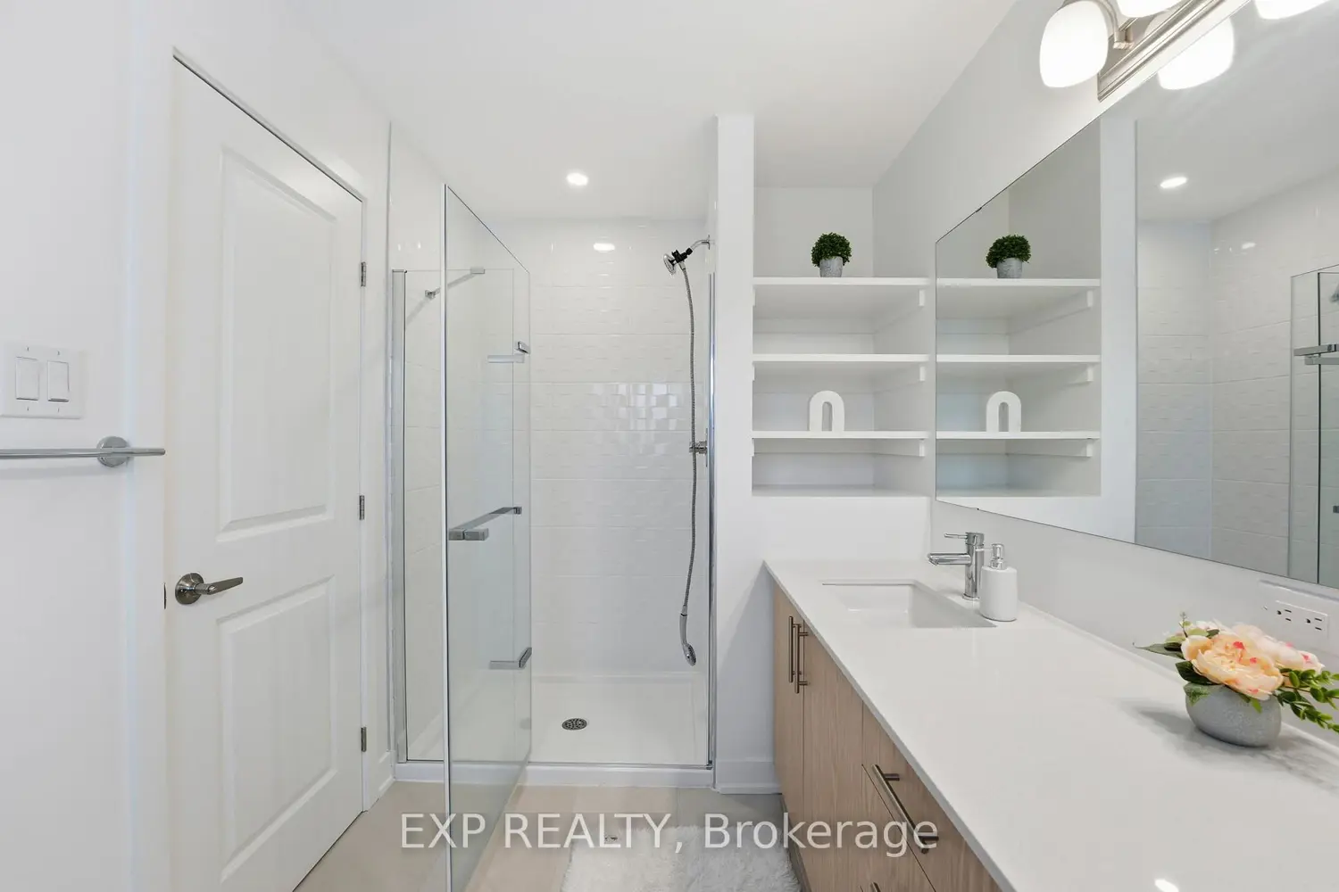 Additional image 13 of 522 Corretto Place