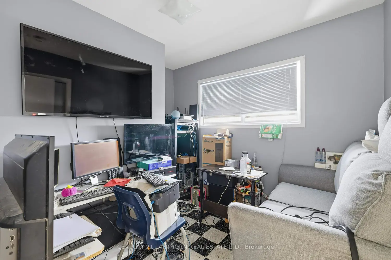 Additional image 10 of 415 Stanley Avenue