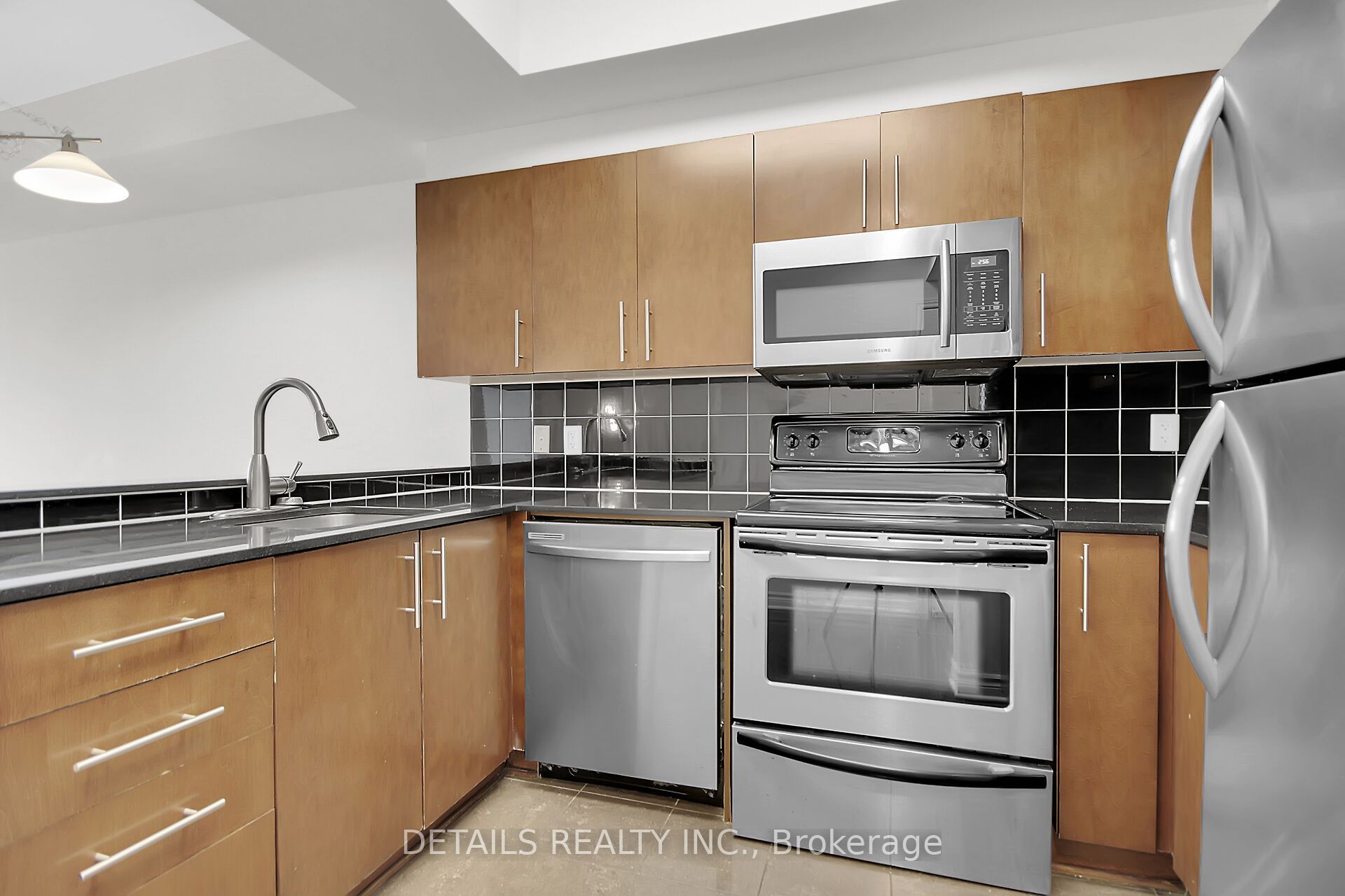 Additional image 6 of 1202-200 Rideau Street, Ottawa, ON, K1N 5Y1