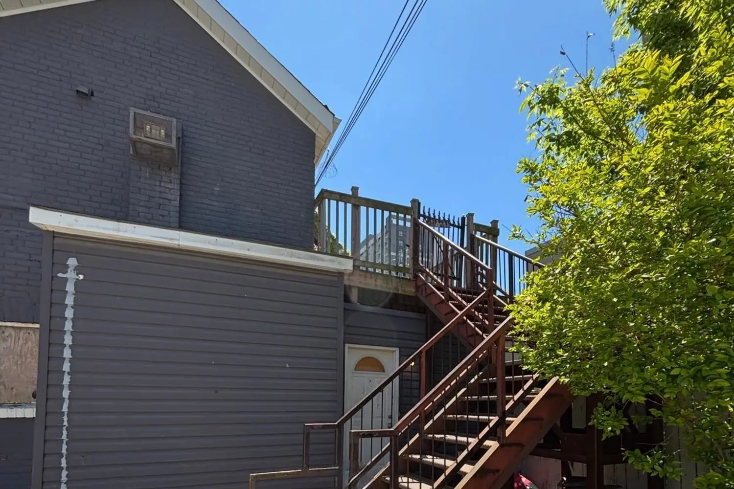 Additional image 6 of 714 Dundas Street