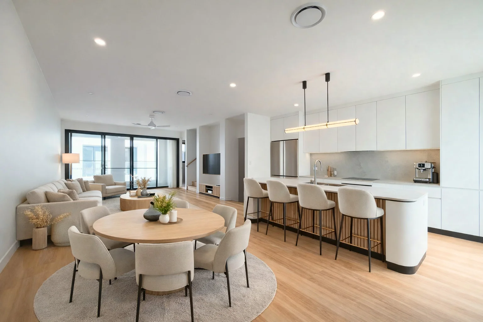 Villa 3/2-4 Waterford Court, Bundall QLD 4217