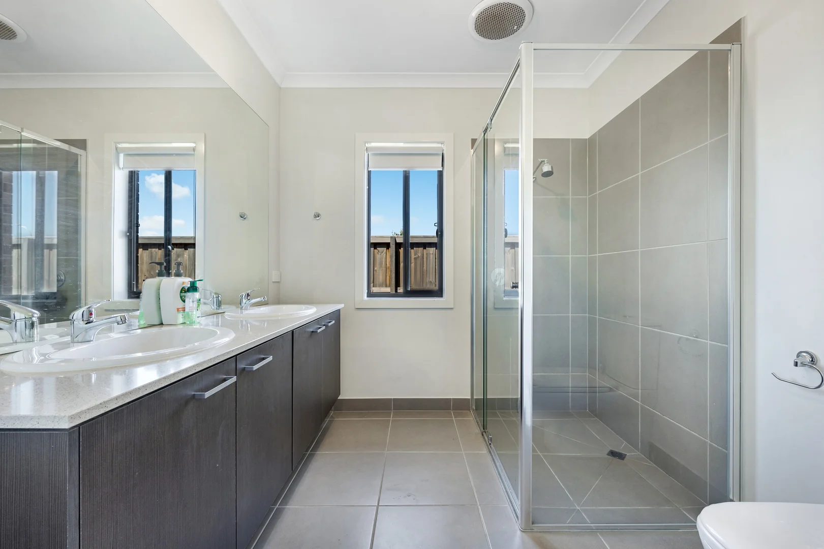 Additional image 6 of 8 Sunlight Avenue, Clyde North VIC 3978