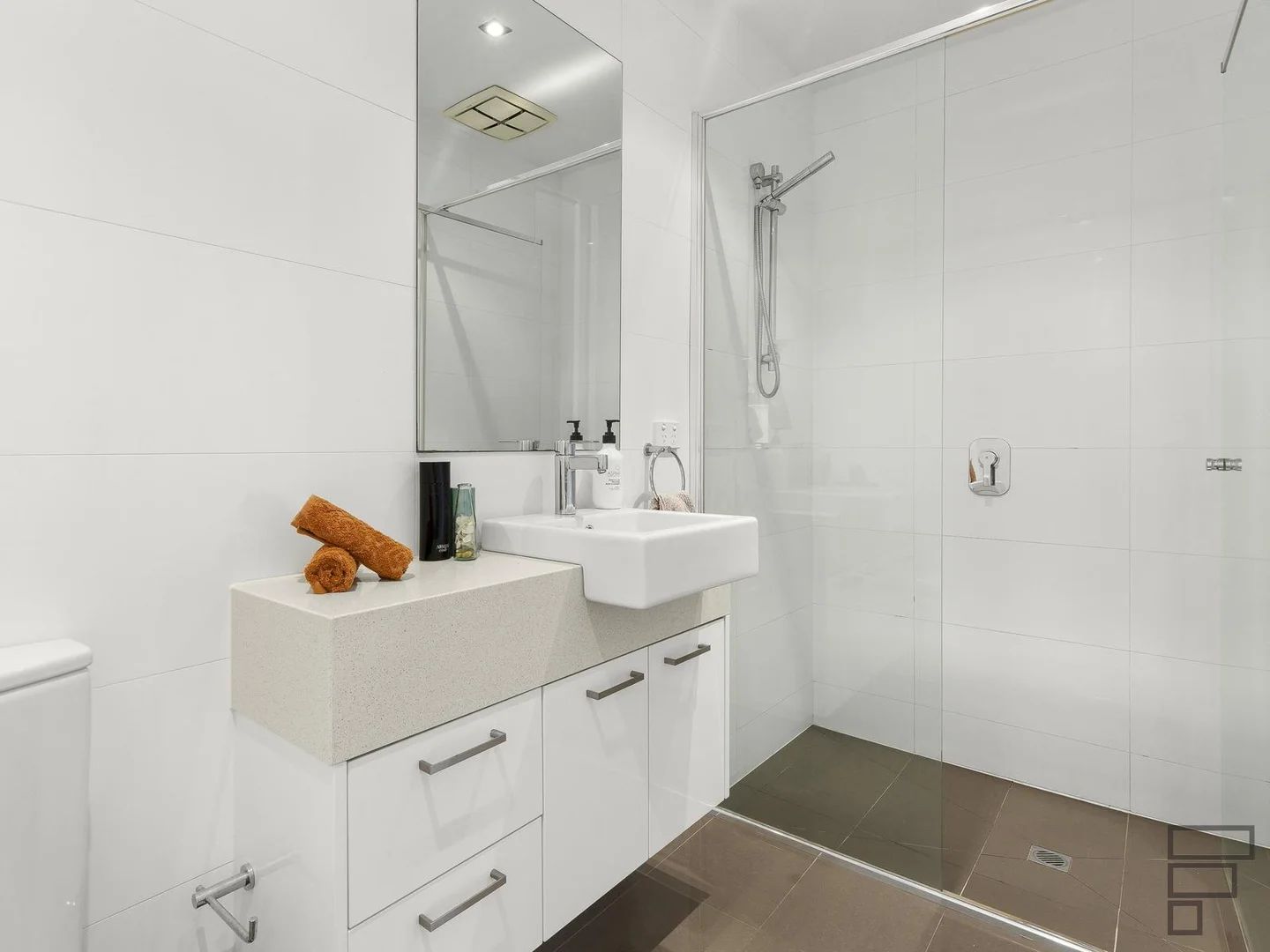 Additional image 5 of 3/9 Poets Grove, Elwood VIC 3184