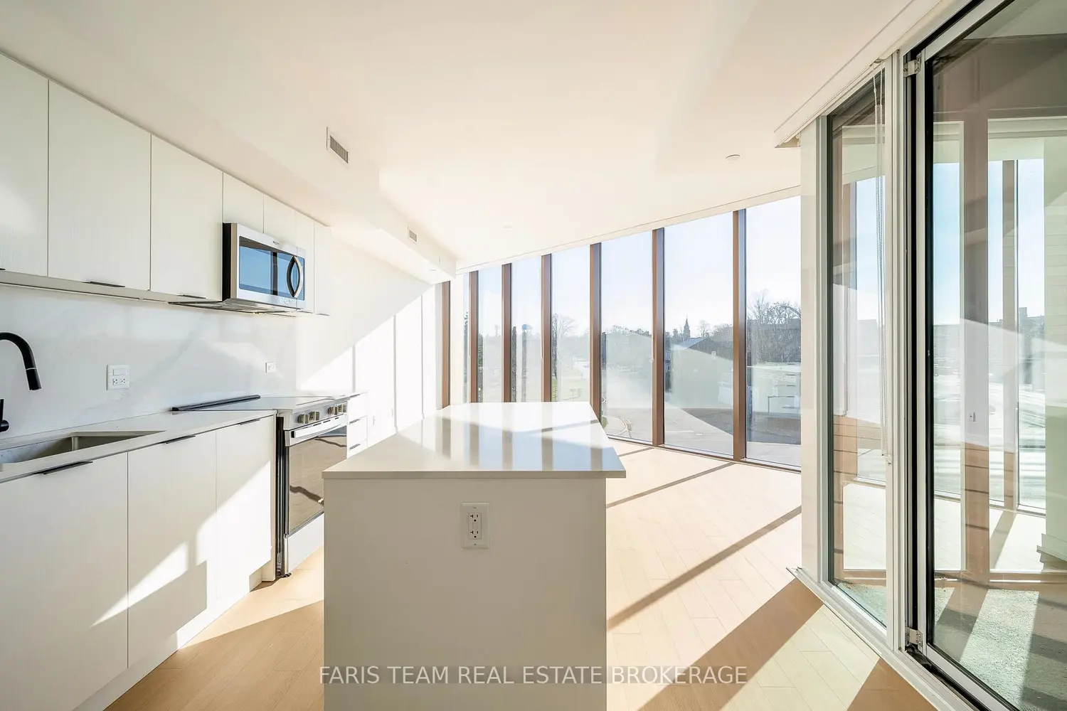 Additional image 5 of 31 Huron Street 216