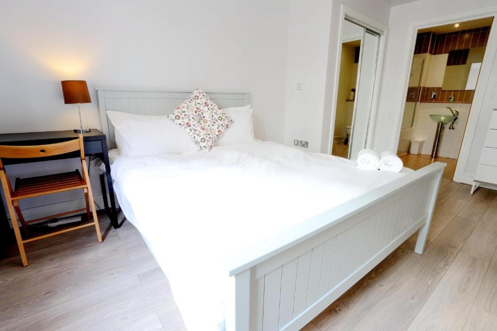 Additional image 11 of 2 Bed Flat, Upper Marshall Street, B1, N1 7GU