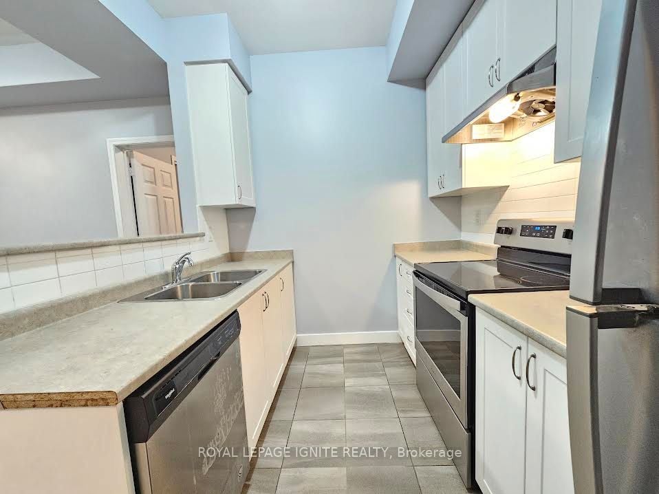 Additional image 2 of 333-250 Sunny Meadow Boulevard, Brampton, ON, L6R 3Y7