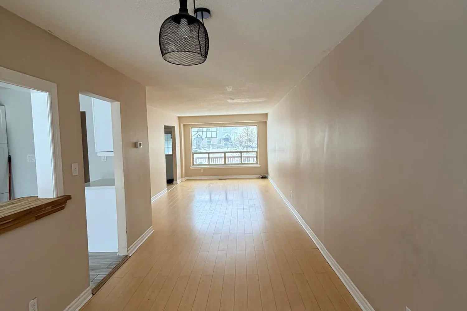 Additional image 8 of 1391 Fenelon Crescent