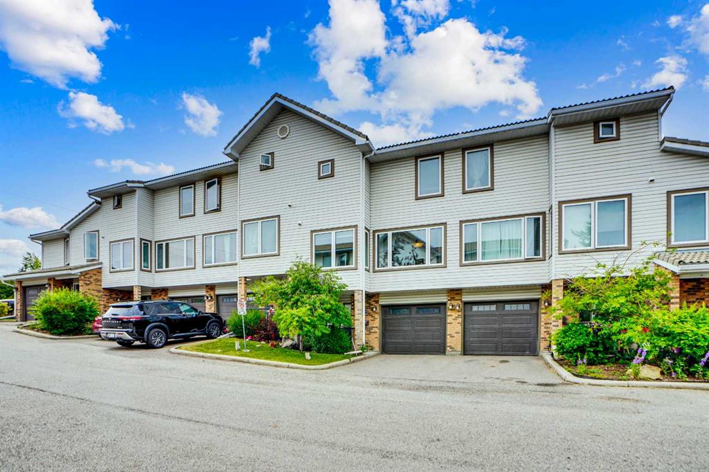 219 Coachway Lane SW, Calgary, AB, T3H 1A4