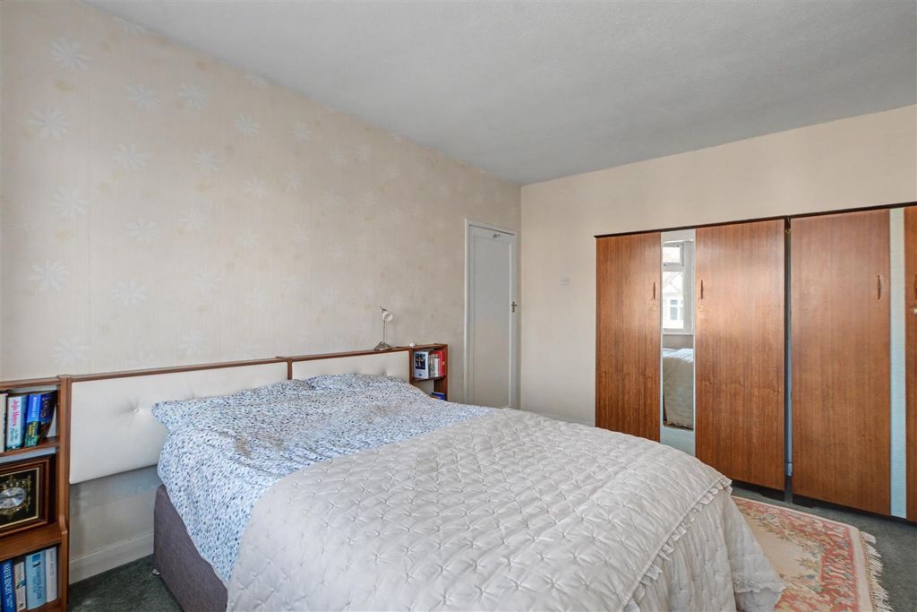 Additional image 14 of 3 bed semi-detached house for saleFarm Road, Chilwell, Nottingham NG9