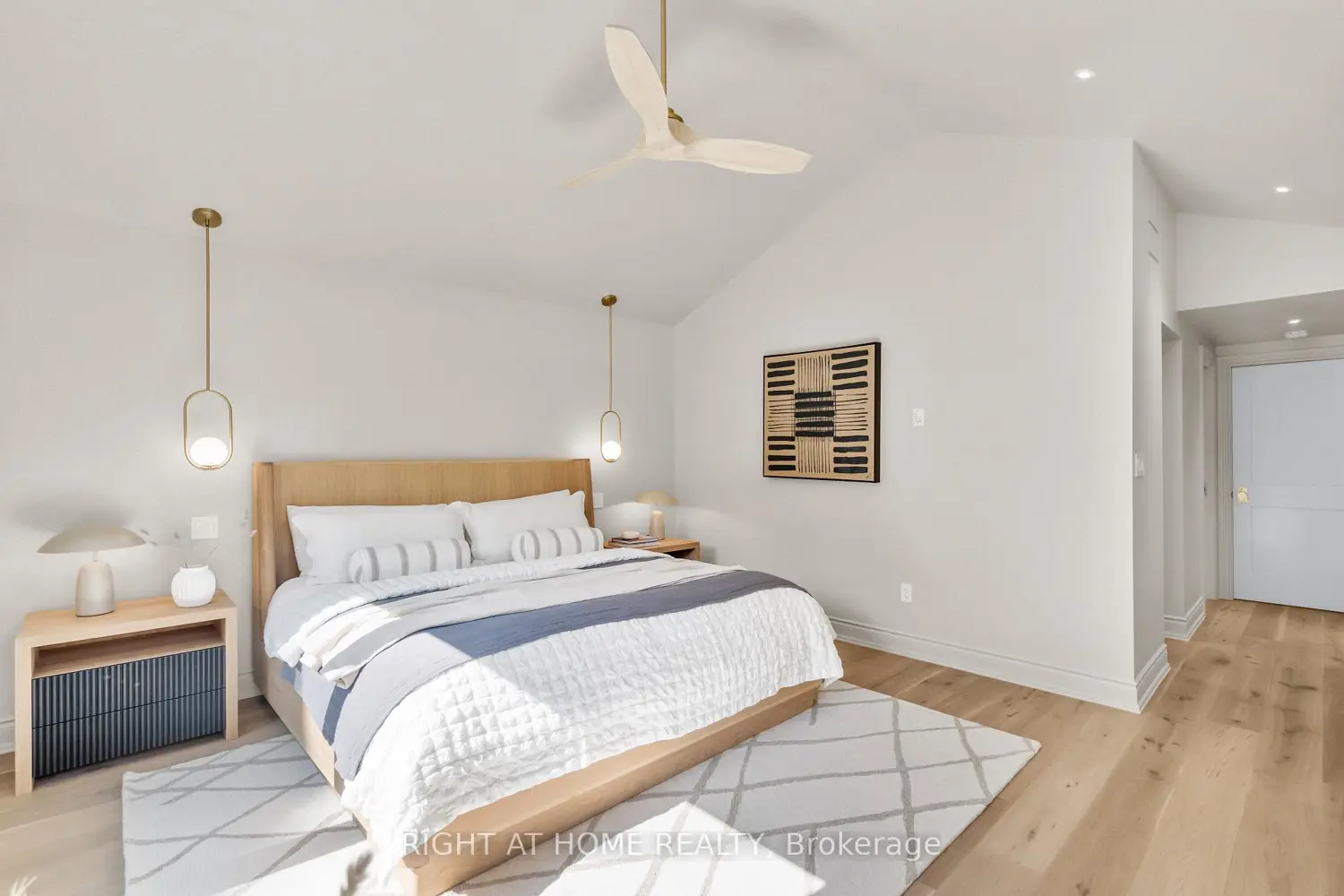 Additional image 15 of 393 Hess Street