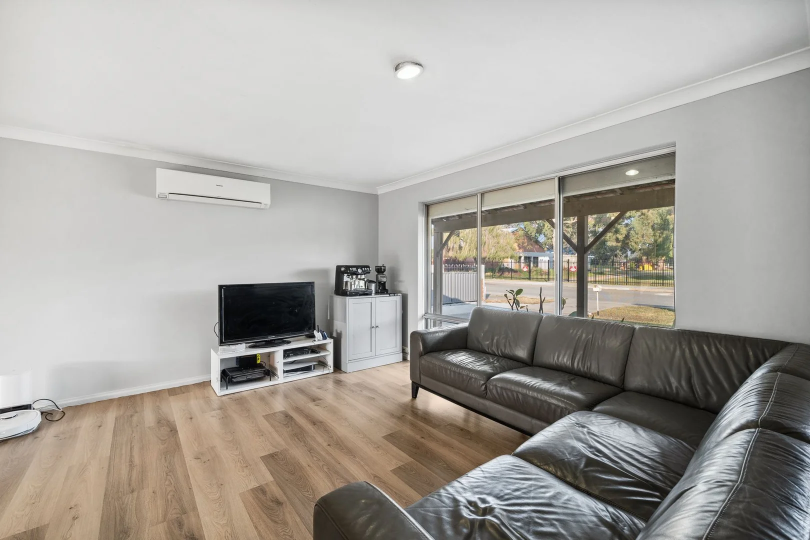 Additional image 11 of 10 Isdell Place, Gosnells WA 6110