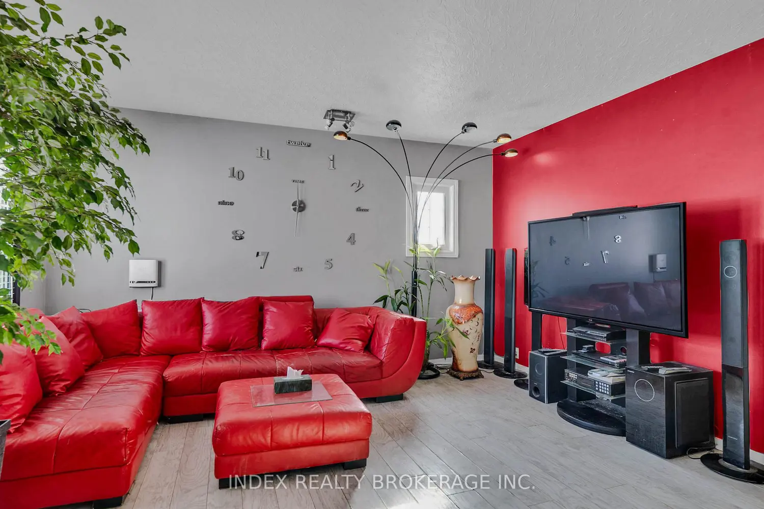 86 Gibbons Street photo 5