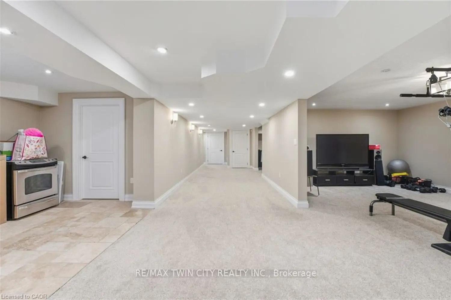 Additional image 20 of 855 Avenue Road