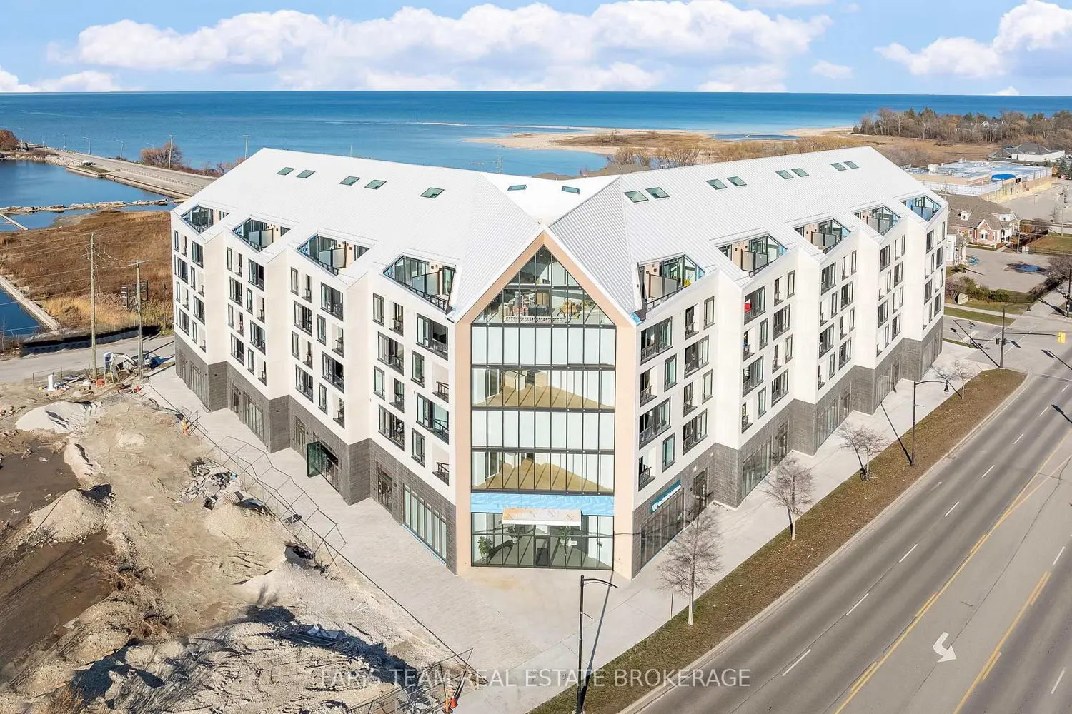 Additional image 2 of 31 Huron Street 216