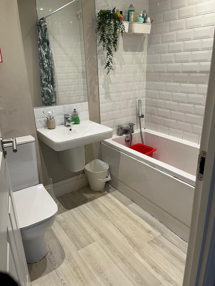 Additional image 4 of 3 Bed Semi-Detached House, Crocketts Lane, B66, B66 3BW