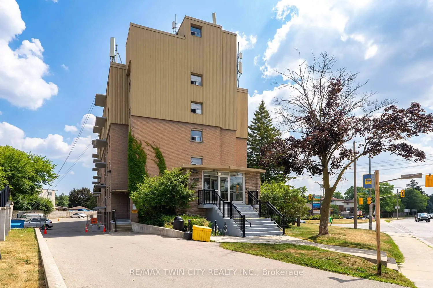 Additional image 15 of 283 Fairway Road 101