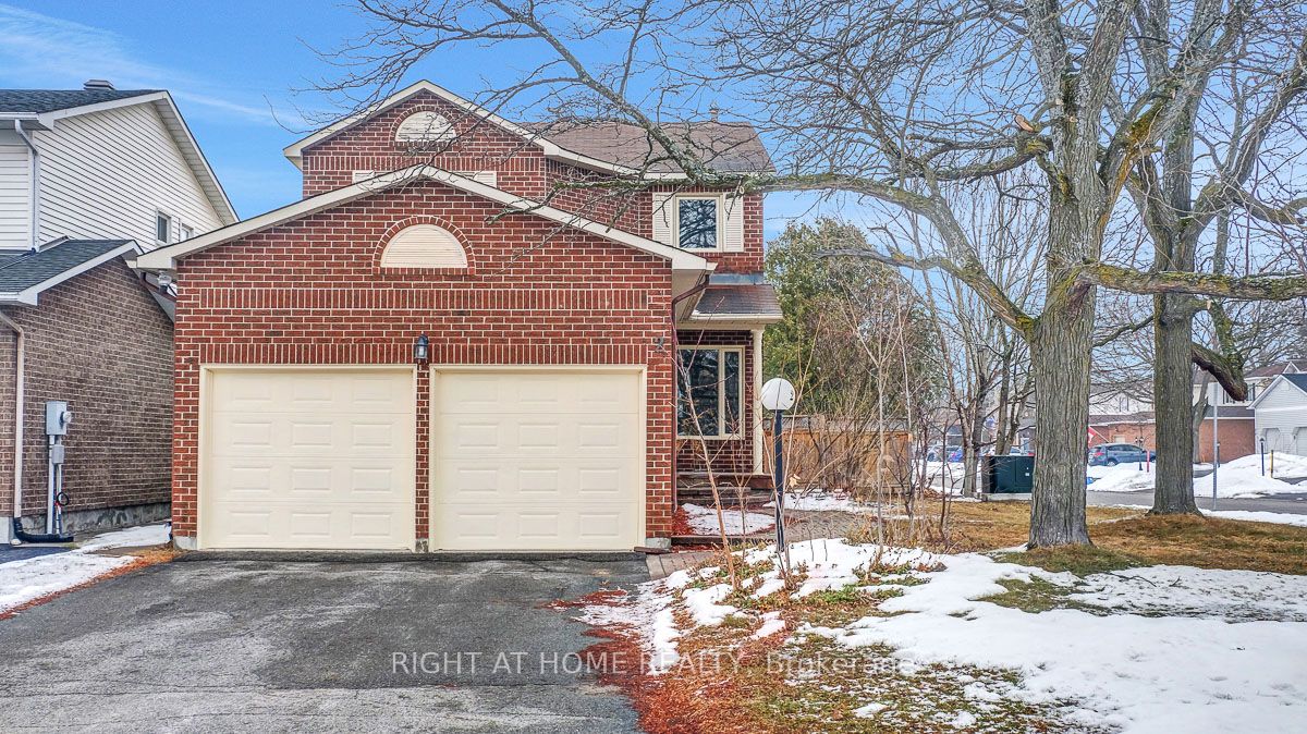 2 Chickasaw Crescent, Ottawa, ON, K2M 1M3