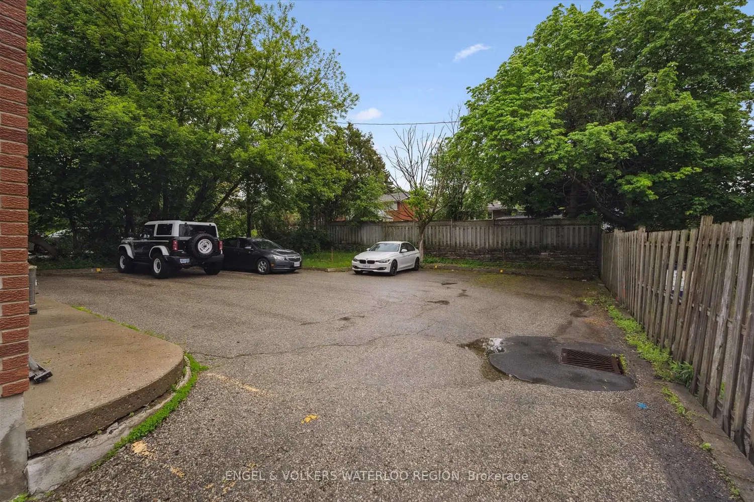 Additional image 6 of 155 University Avenue