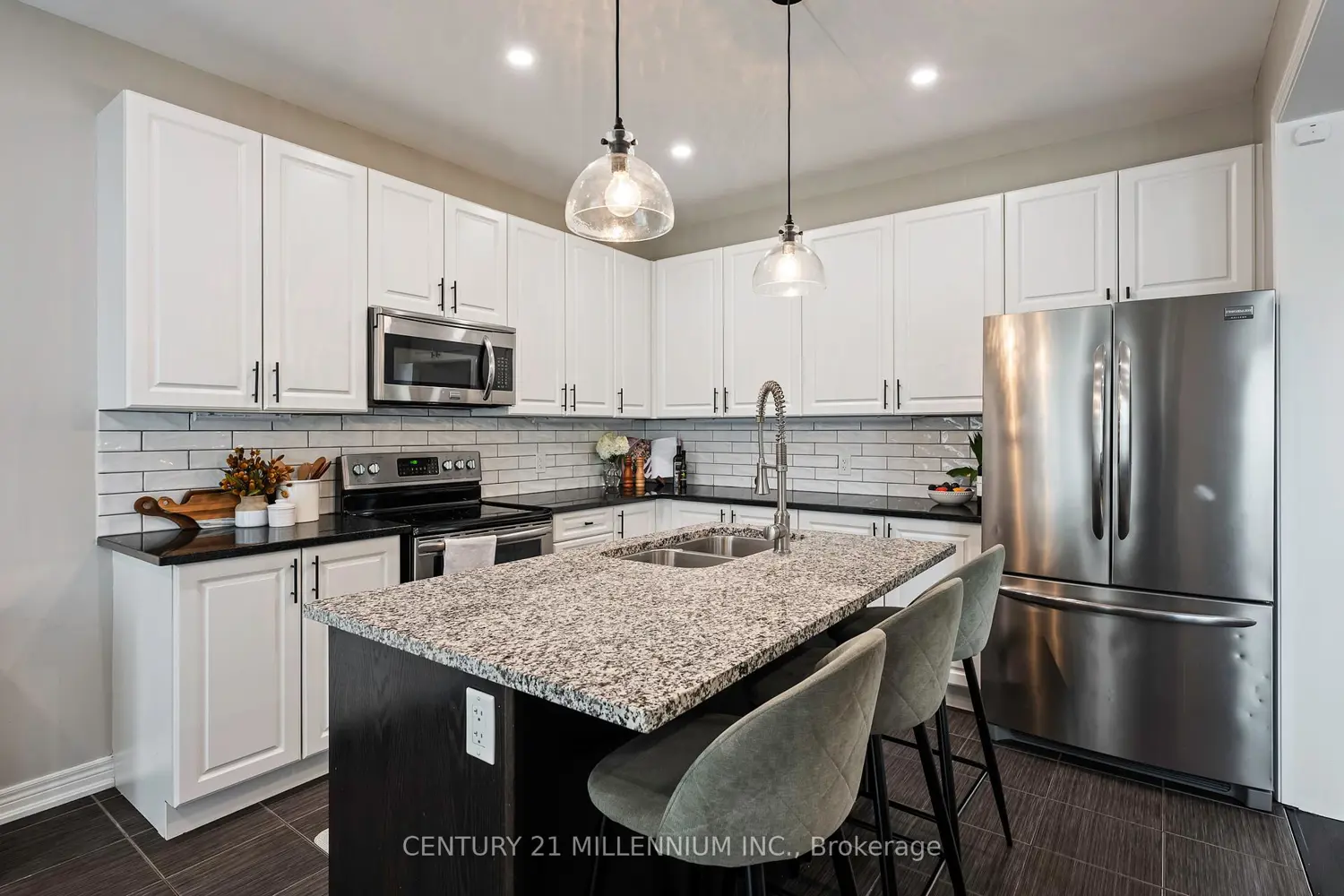 Additional image 5 of 521 Brett Street