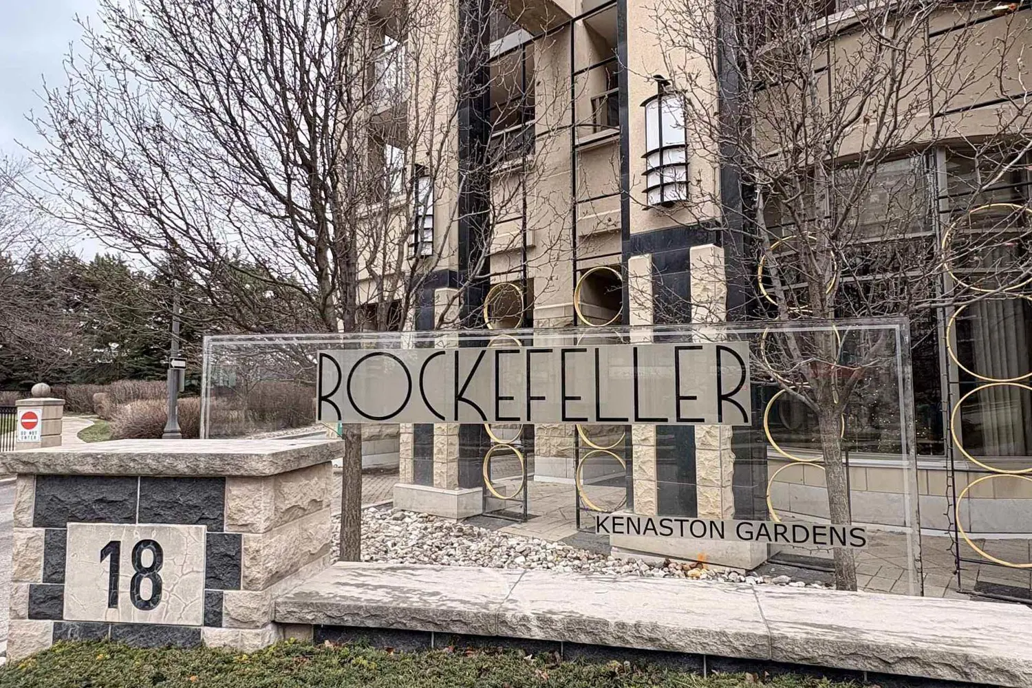 18 Kenaston Gardens 712