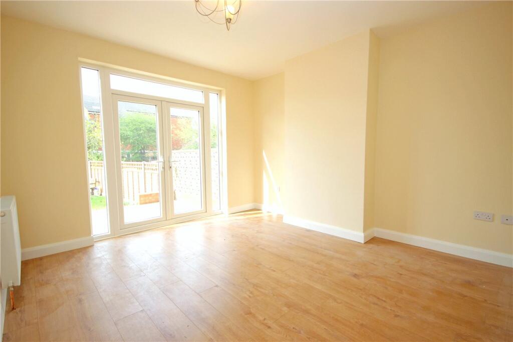 Additional image 3 of Cell Barnes Lane, St. Albans, Hertfordshire, AL1