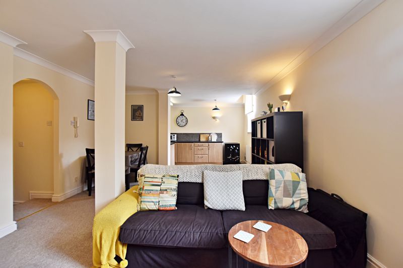 Additional image 5 of 2 bed flat for saleVernon Street, Lincoln LN5