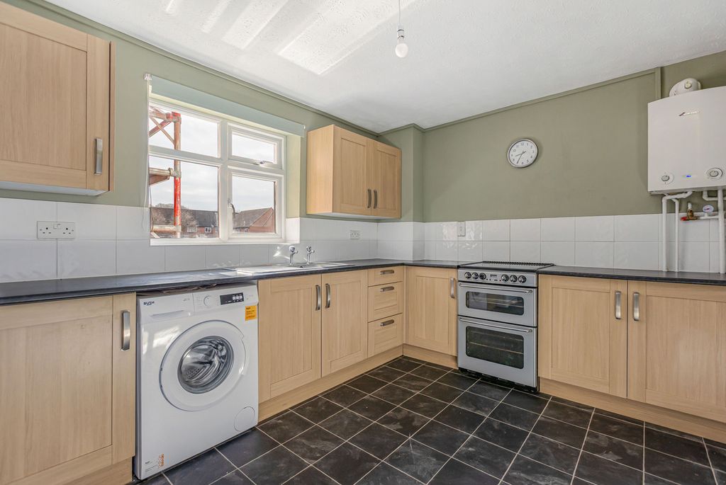 Additional image 9 of 2 bed flat for saleOrmond Road, Wantage OX12