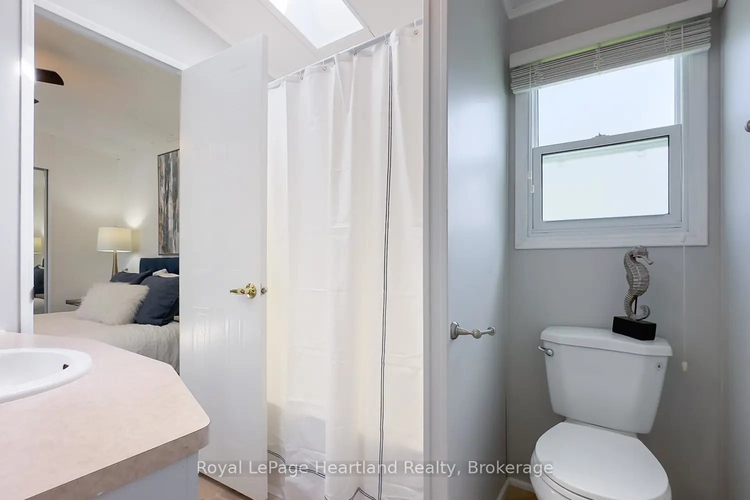 Additional image 16 of 77307 Bluewater Highway 49