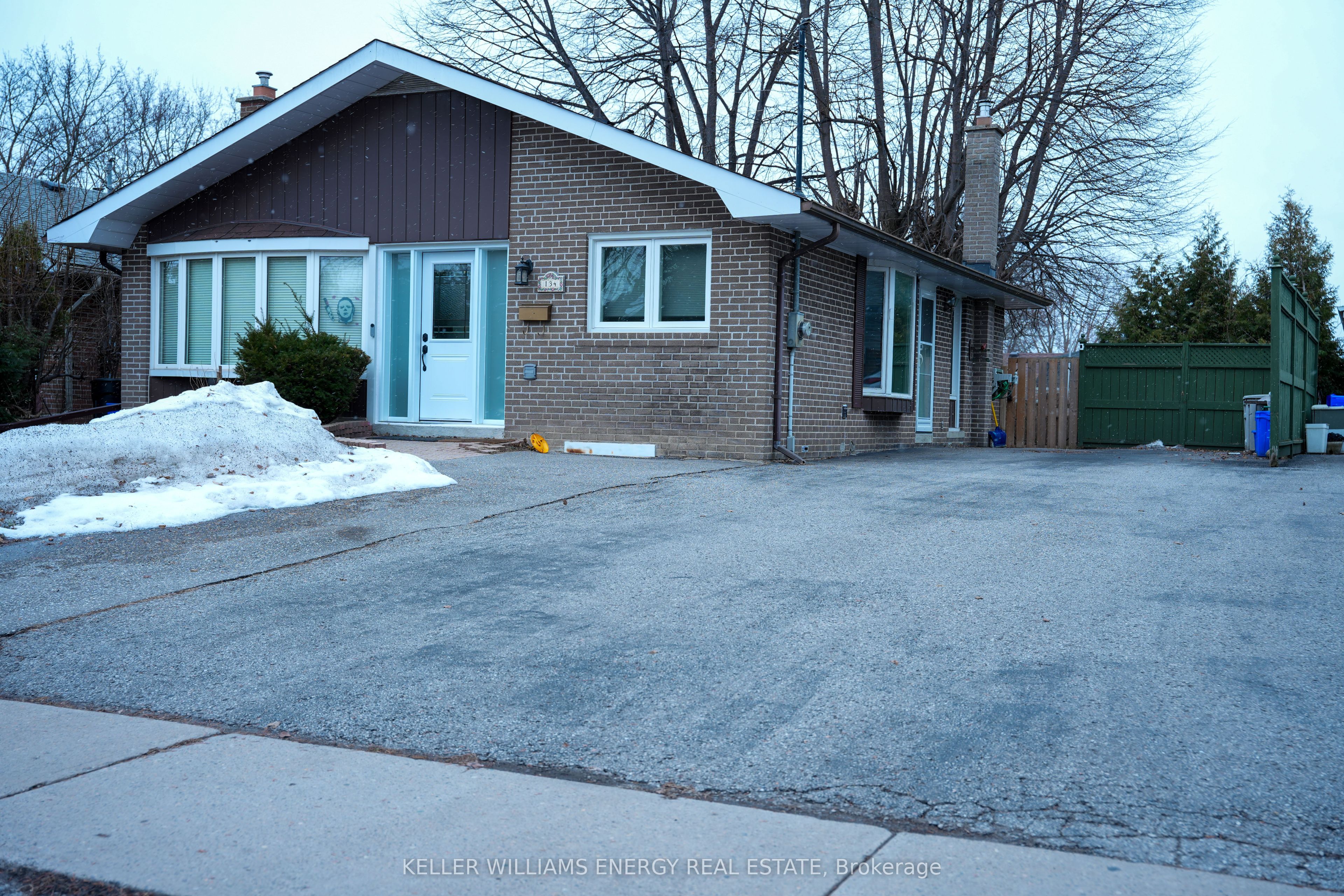 Basement-134 Melrose Street, Oshawa, ON, L1H 6Y1