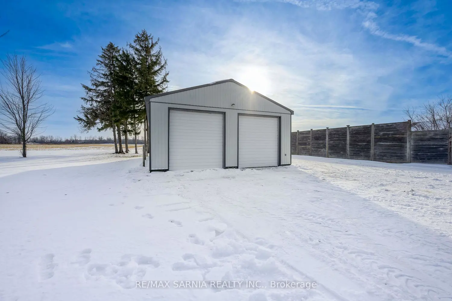 Additional image 3 of 4083 London Line