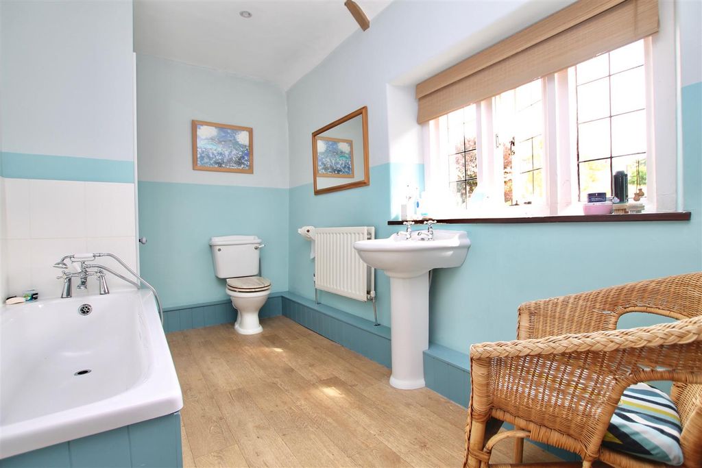 Additional image 19 of 8 bed detached house for saleWashdyke Lane, Fulbeck, Grantham NG32