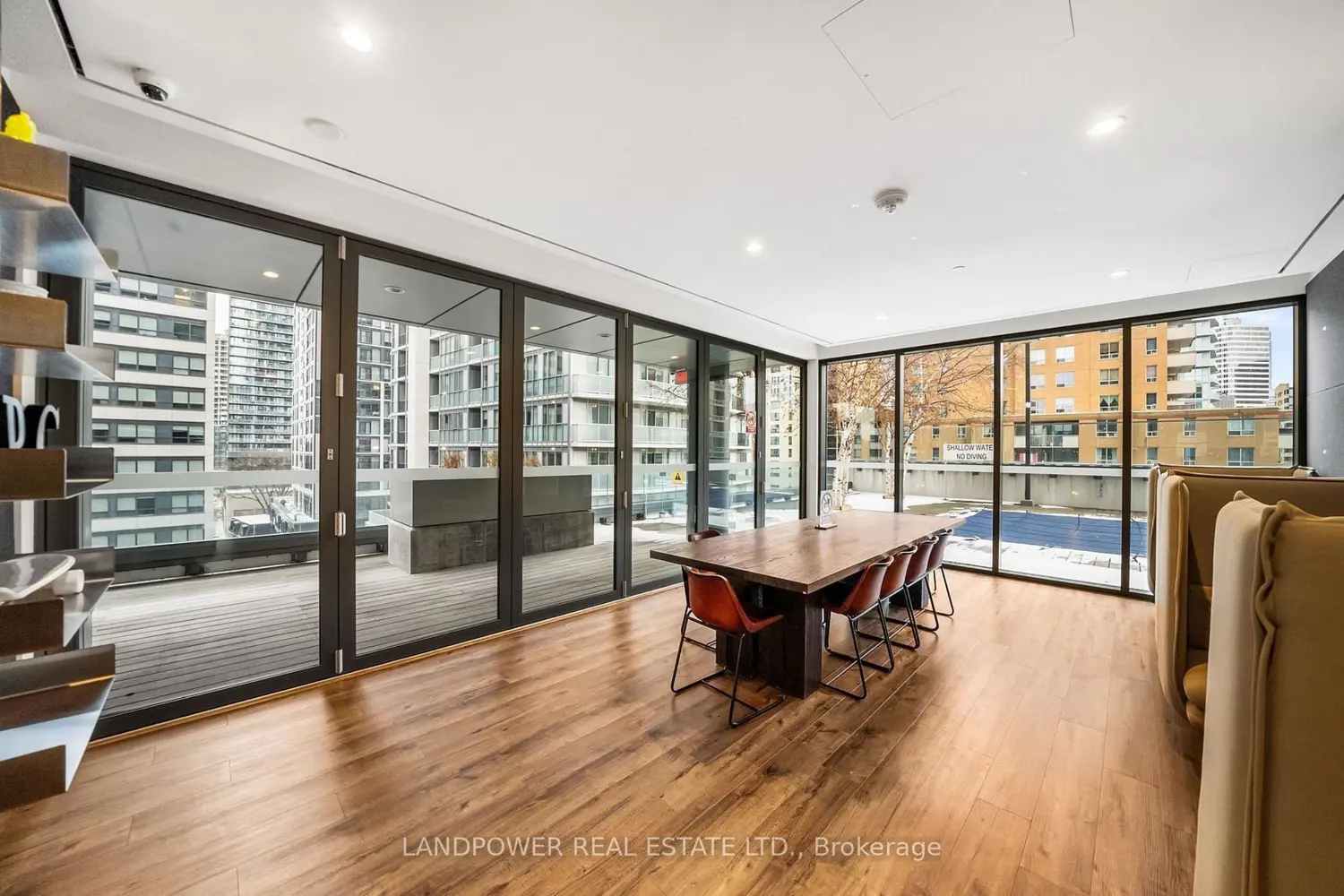 Additional image 19 of 159 Dundas Street 1107