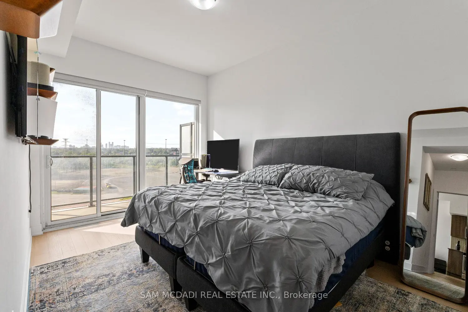 Additional image 7 of 30 Shore Breeze Drive 1012