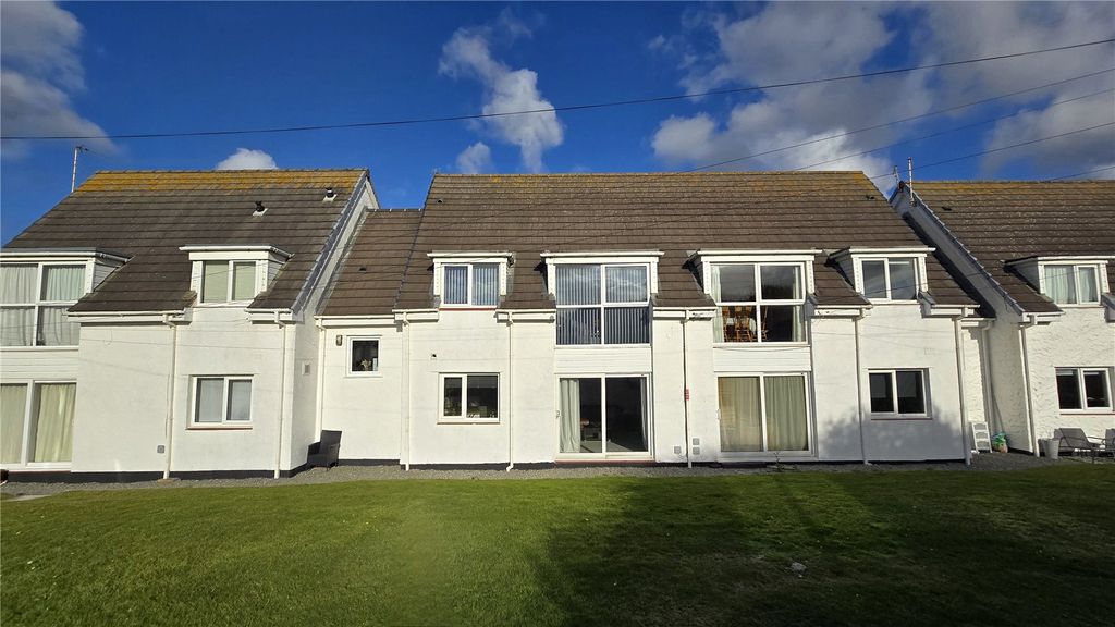3 bed flat for saleIsallt Lodge, Trearddur Bay, Holyhead, Isle Of Anglesey LL65