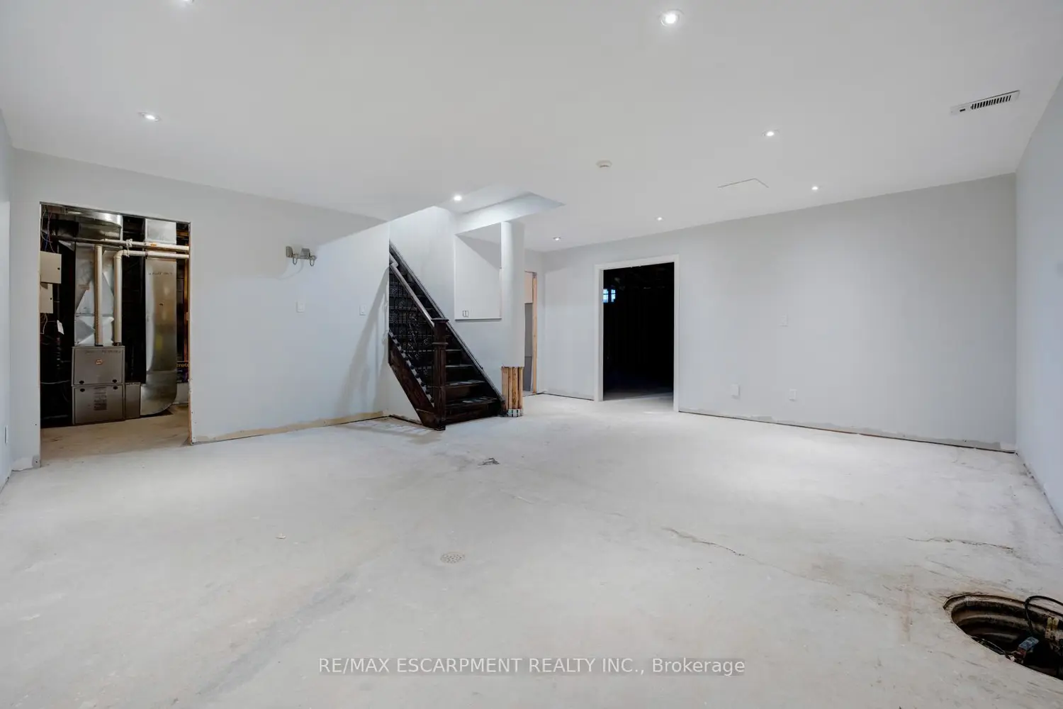 Additional image 17 of 8 Ridgewood Drive