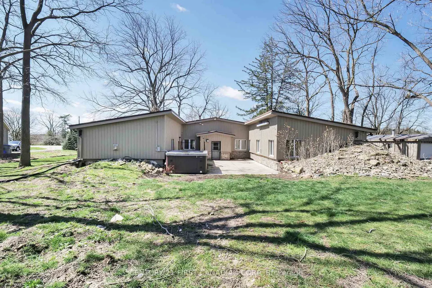 Additional image 8 of 23992 Denfield Road