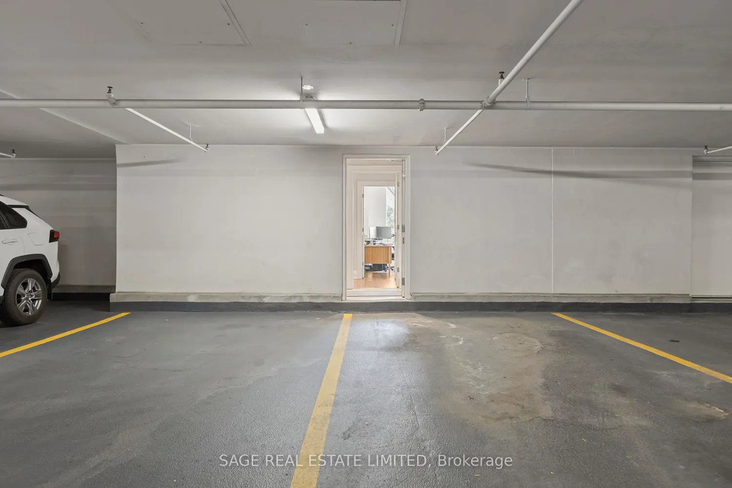 Additional image 7 of 25 Greenview Avenue Th#31