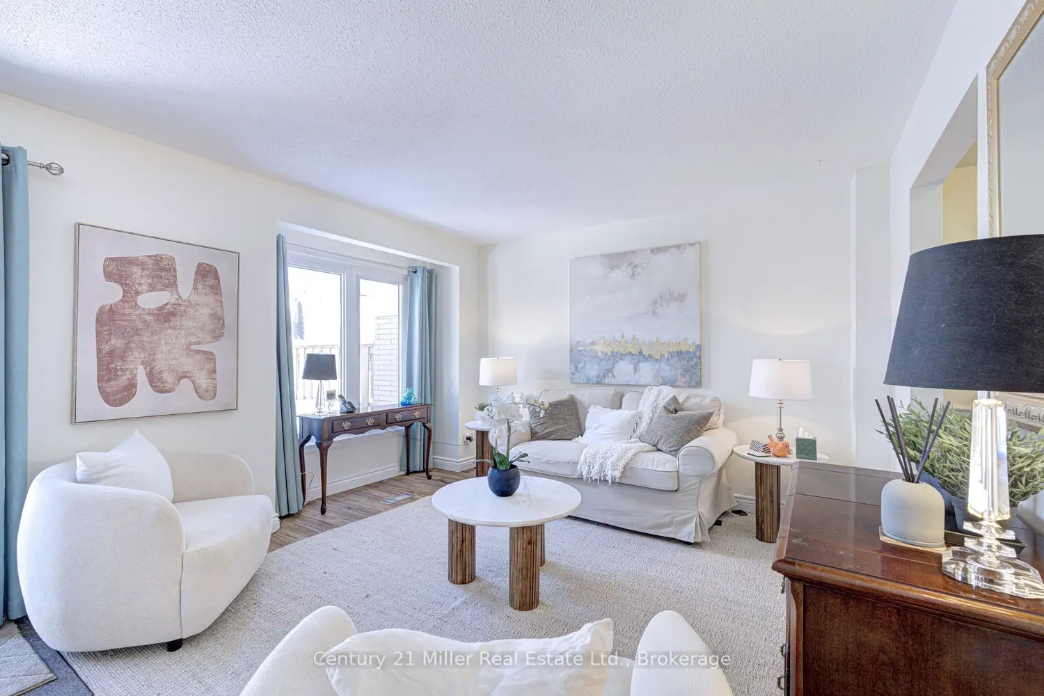 Additional image 2 of 2258 Upper Middle Road 4