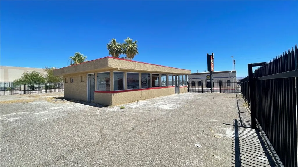 Additional image 31 of 701 W Broadway Street, Needles, CA 92363