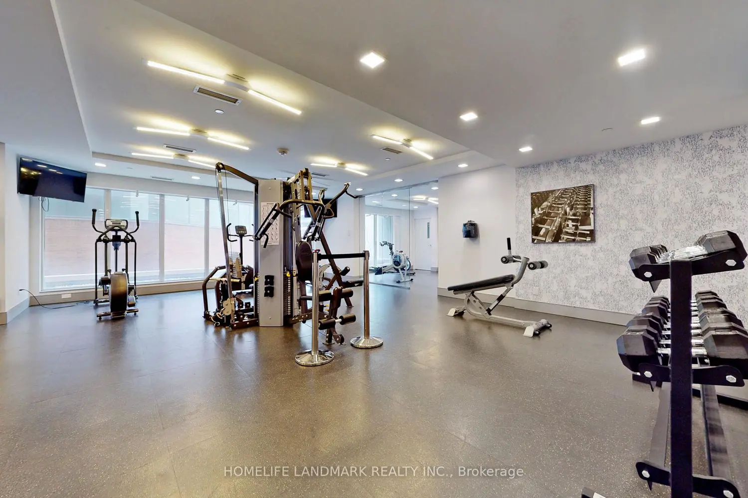 Additional image 11 of 58 Orchard View Boulevard 505