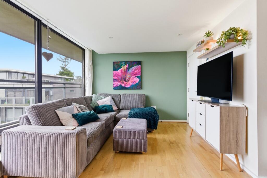 Additional image 5 of Oriel Court, Newsom Place, St. Albans, Hertfordshire, AL1