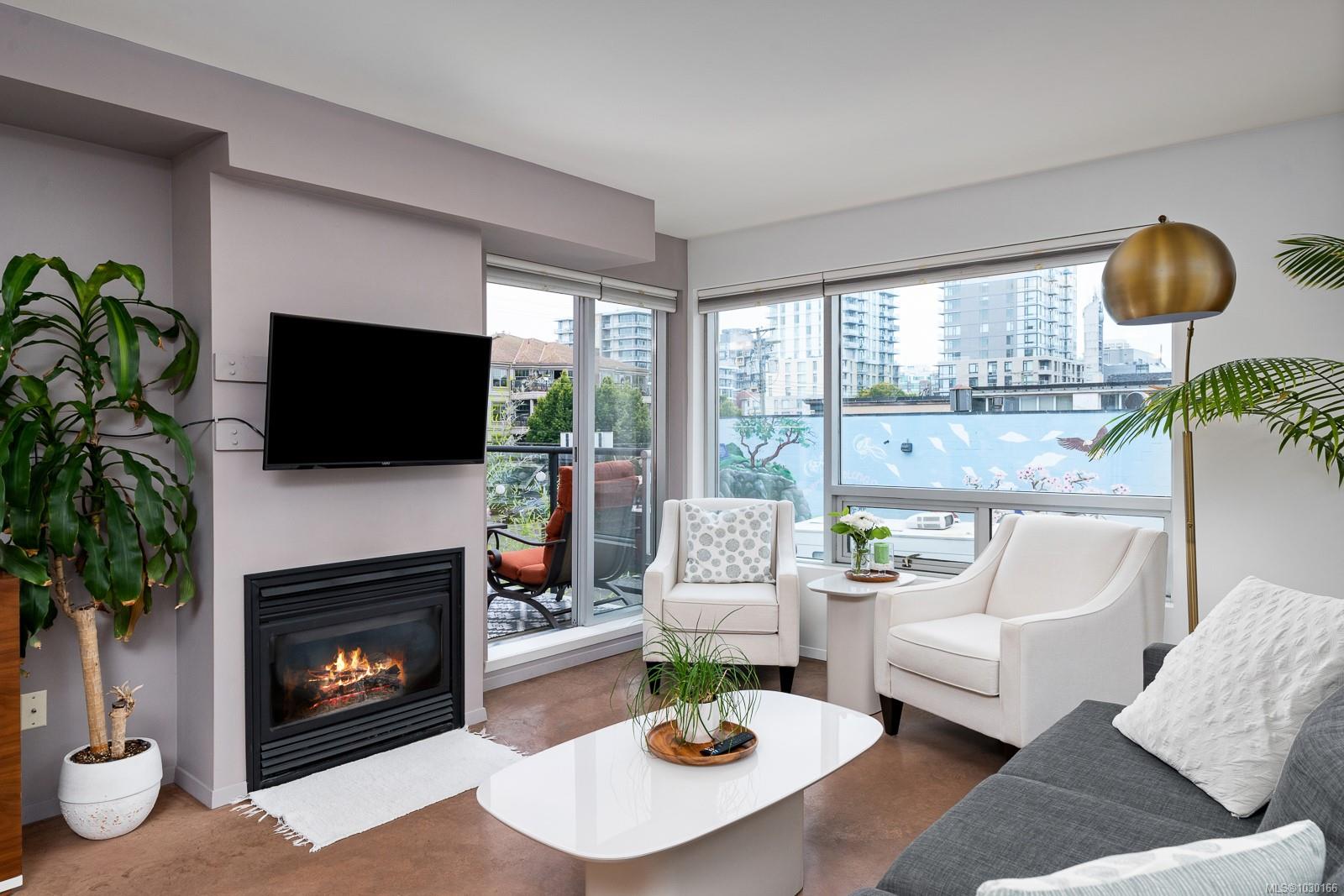 205-932 Johnson Street, Victoria, BC, V8V 3N4