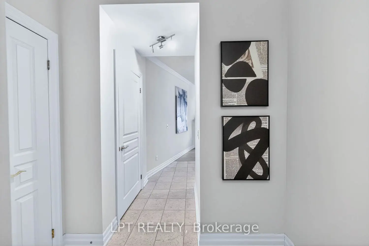 Additional image 14 of 2083 Lake Shore Boulevard 812