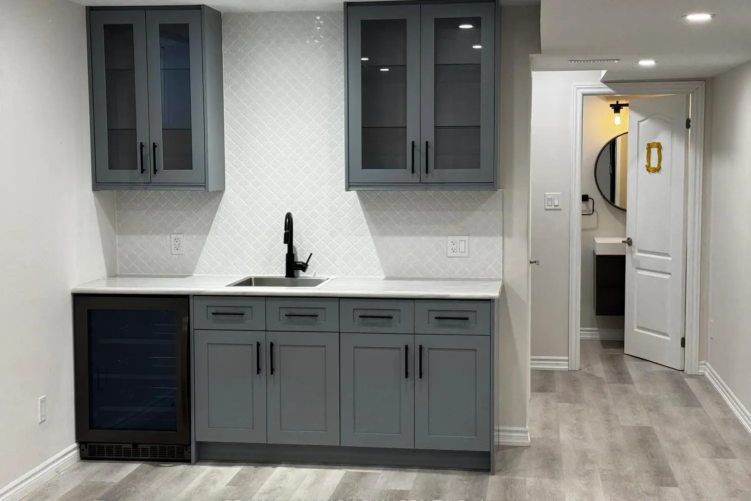 Additional image 6 of 77 White Crescent