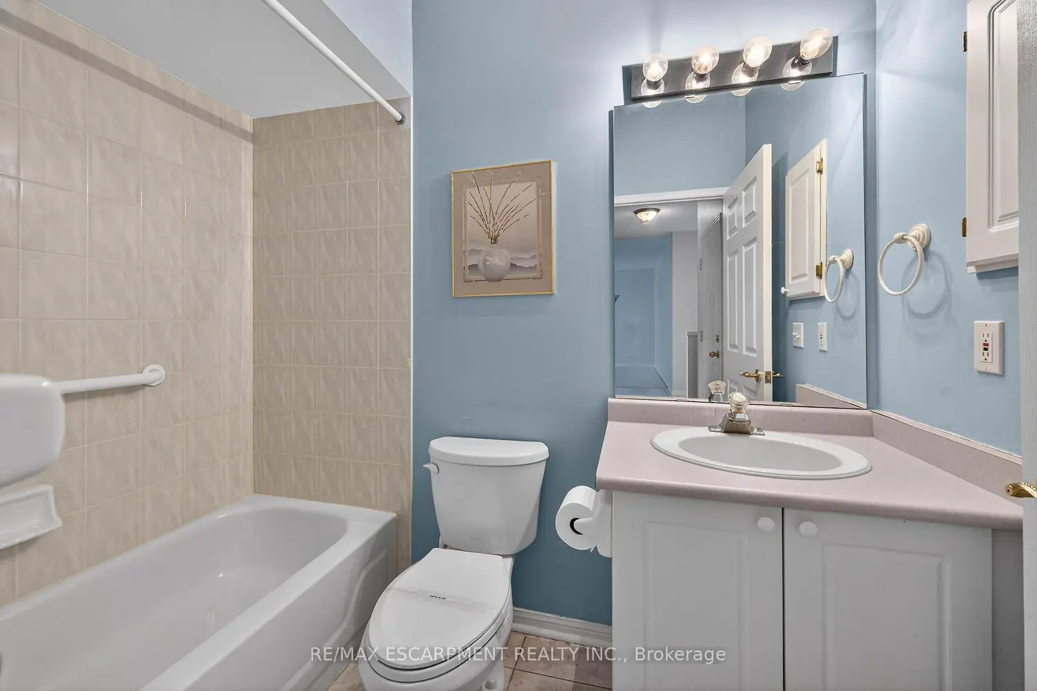 Additional image 14 of 156 Silverbirch Boulevard